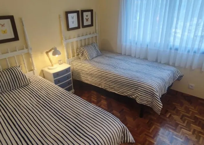 A Guaira: Fantastica Con Sobre El Mar Oia